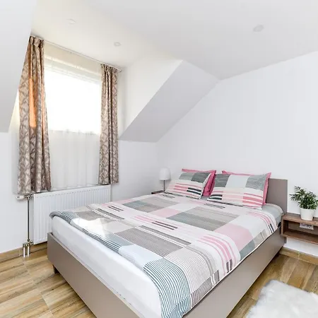 Harmonija Lux Vrdnik